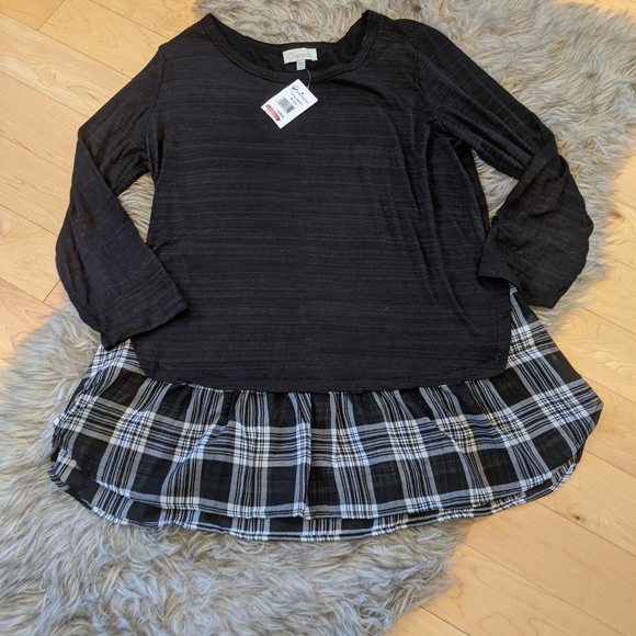 CHENAULT - plaid top. NO TAG. - Picture 4 of 7